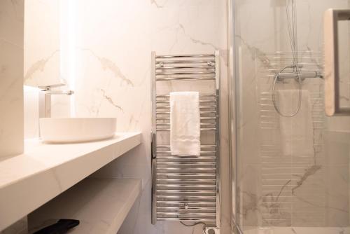 Superb flat in Champs Elysées
