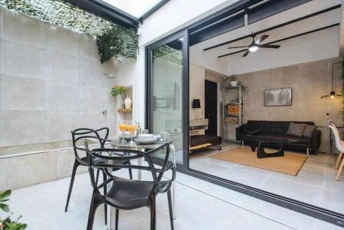 Lujoso loft con piscina y espacio office