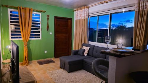 YANA HOME - T2 équipé et rénové tout confort