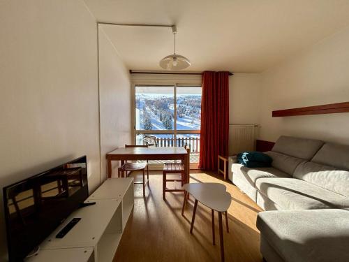 Studio cosy pour 4 pers., proche télésiège Le Jas, parking et Wi-Fi inclus - FR-1-525-282