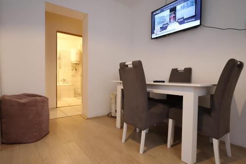 Cozy Apartment at Central Keglić