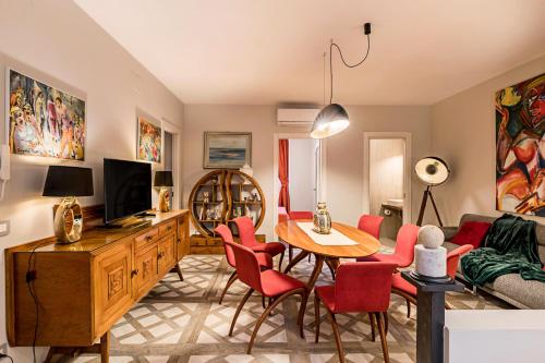 Lyrica - Your Home at the Opera!