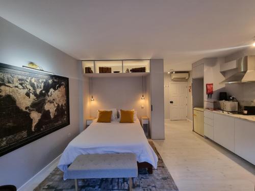 Lovely Studio in the Heart of Historic Porto