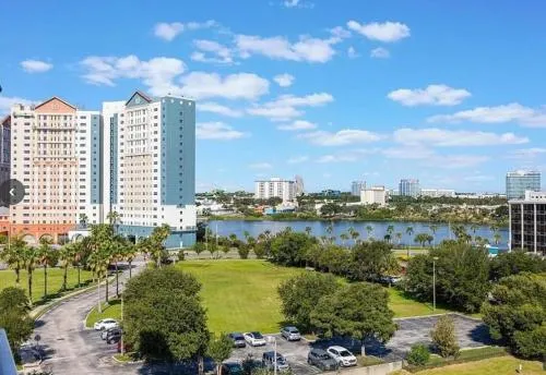 Modern Flat 4 Minutes from Universal – The Point Orlando photo 39