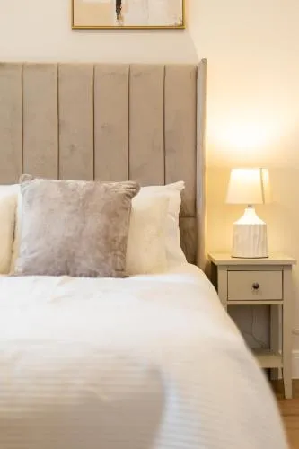 Stunning Apartments with Castle Views - Air Conditioning - Fast Wifi photo 4