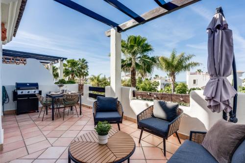 Charming 2BR Apartment l Sunsetgolf