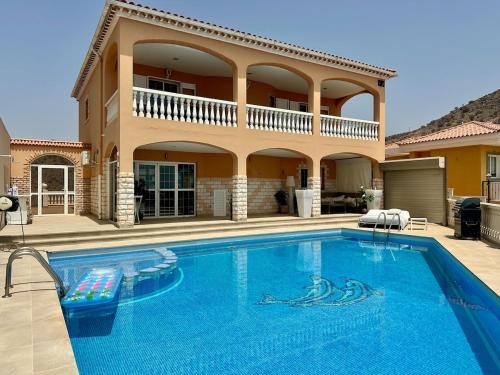 Luxurious Villa, 5 bedrooms, Arguineguin,Mogan