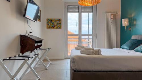 Metro 8 Min Cozy Milan Apartment with Balcony