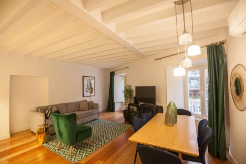 FLH Intendente Chic Apartment with Rooftop Pool