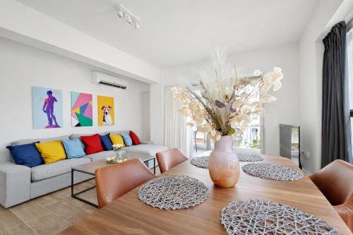 Costa Alimos by Verde Apartments