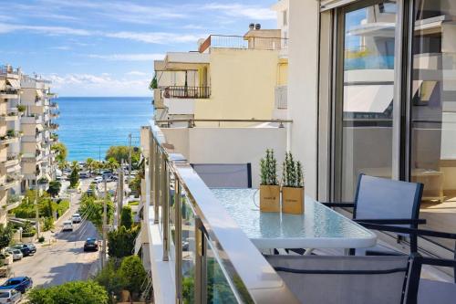 Costa Alimos by Verde Apartments
