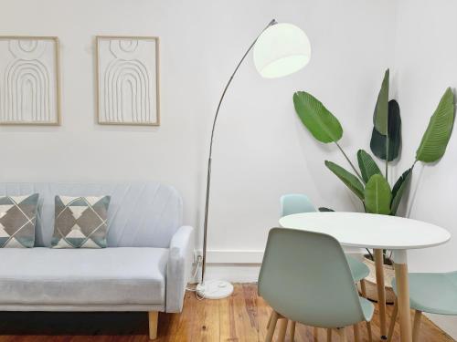 FLH Campo Pequeno Stylish Interior Apartments