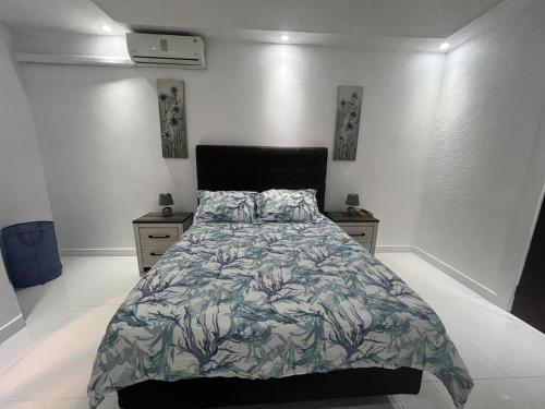 Llit o llits en una habitació de Cozy Corner