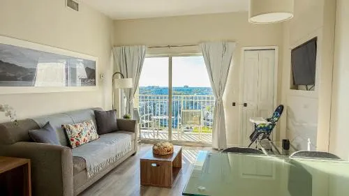 Modern Flat 4 Minutes from Universal – The Point Orlando photo 4