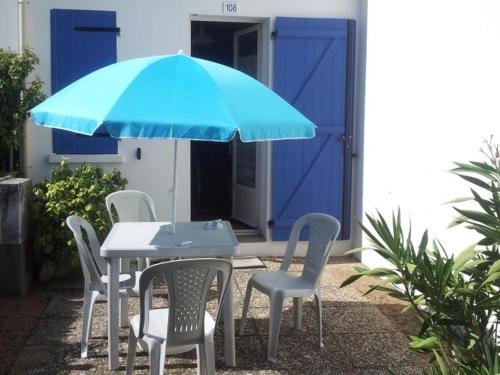 Studio mezzanine proche plage avec terrasse, parking et animaux admis - FR-1-194-326