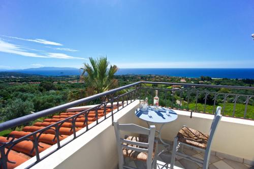 Μπαλκόνι ή βεράντα στο Villa Theodora