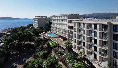 Royal Princess Hotel