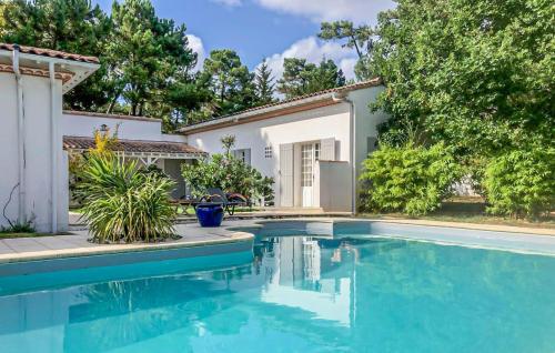 Charmante Maison Avec Piscine