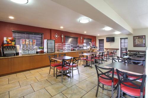 Ресторант или друго място за хранене в GreenTree Inn Flagstaff