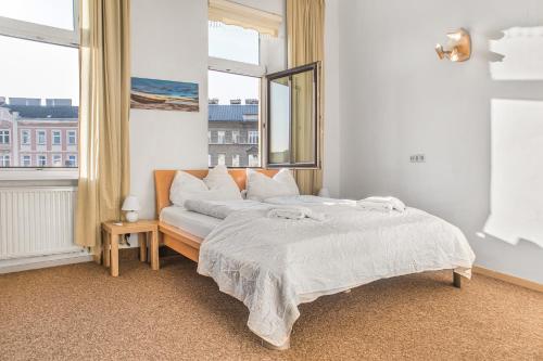 Comfortable 2BR Apartment Near Millennium Tower Ideal for Long Stays