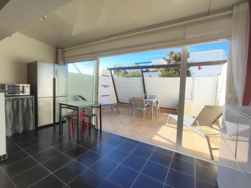 Villa 6, Port Nature, Village Naturiste, Cap d'Agde
