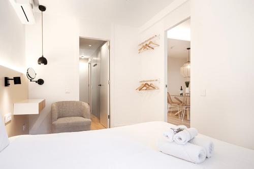 Happy Apartments