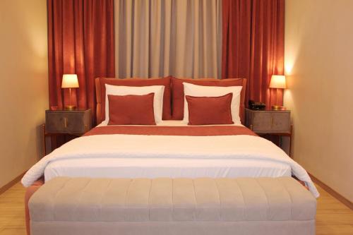 VIP Suite 108 - Castle De Paris