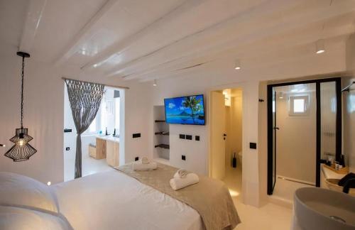 Yalos View Suite by Toy Mykonos