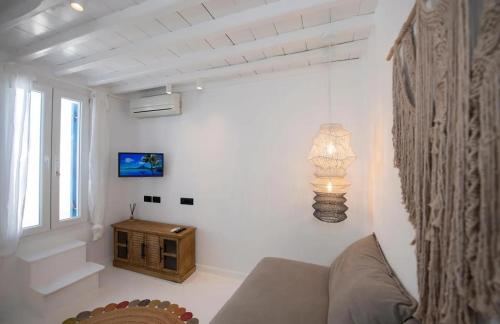 Yalos View Suite by Toy Mykonos