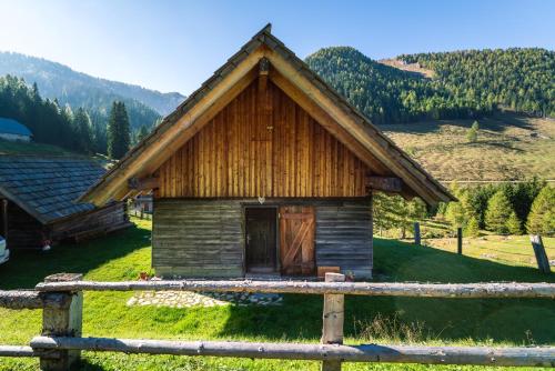 Wulfeniahütte - Dolinza Alm