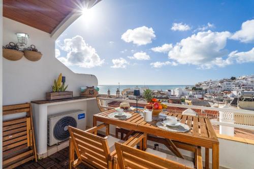 Deluxe Flat Sea View by Albufeira Holidays