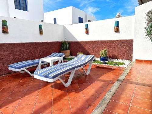 Casa Paca - Your Private Oasis in Lanzarote - Paradise by the Sea