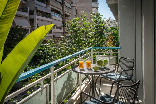Trio190 - 2BR,Balcony, Near Acropolis and Metro