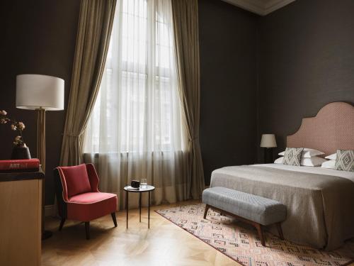 Hotel Capital — Bedroom