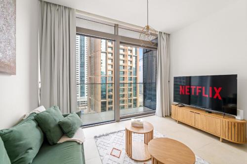 VayK - Lovely 1BR in Central Dubai Marina