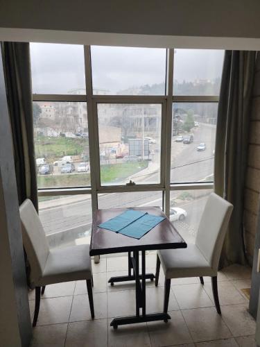 Gambar di galeri bagi HighLand suites di Aley