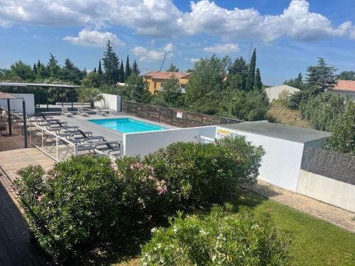 Studio cosy, résidence de tourisme avec piscine