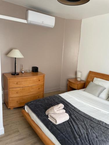 2-room apartment near airport
