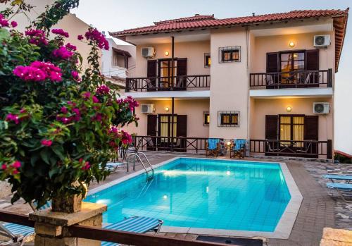 Roussospiti House With Swimming Pool