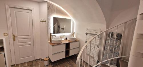 Studio 28 sqm - Cardinet - 2p