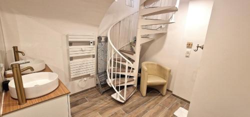 Studio 28 sqm - Cardinet - 2p