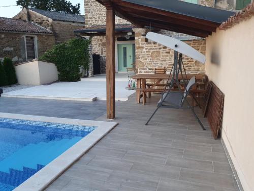 Casa Chiara Motovun, Villa with Private Pool