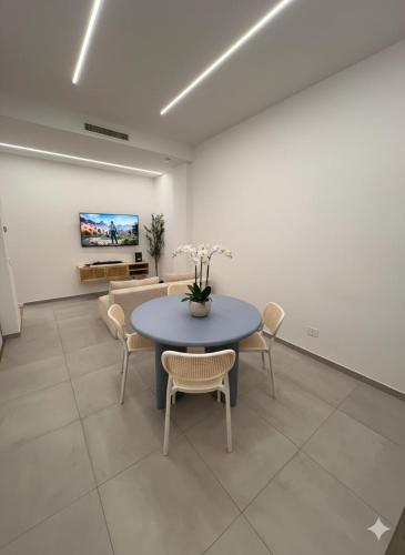 Modern&Design Garibaldi-Isola Milano