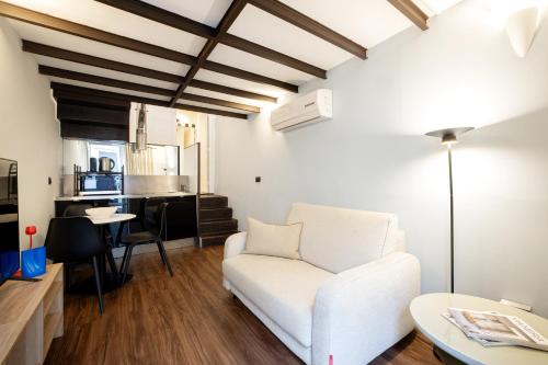 Fine Arts Ateliers by Olala Homes
