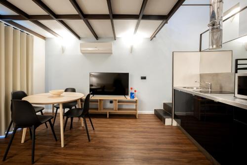 Fine Arts Ateliers by Olala Homes