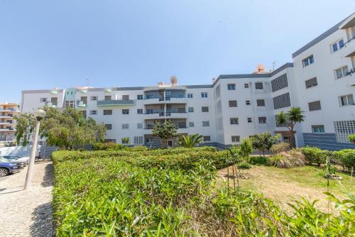 Seaview Meia-Praia Guesthouse