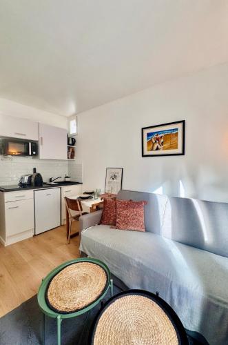 Parisian cocoon in Batignolles next to Montmartre