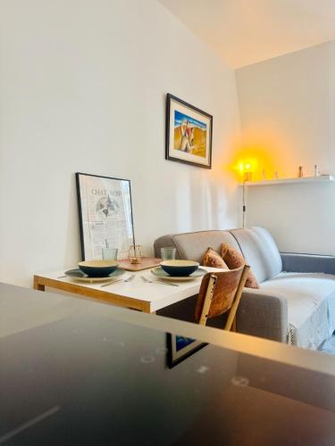Parisian cocoon in Batignolles next to Montmartre
