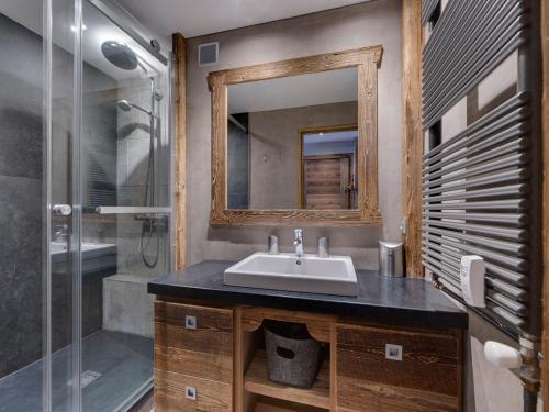 Appartement rénové 4 pers, au pied des pistes, balcon, WIFI