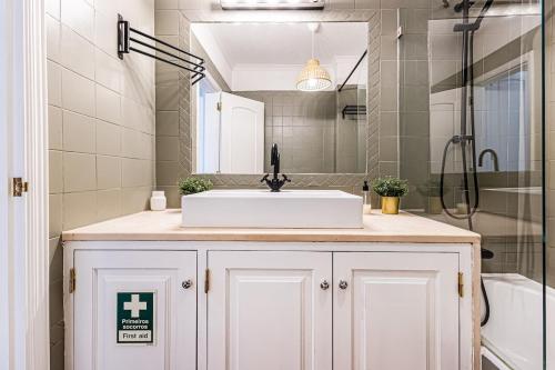Luxury Apartment Salgados Village